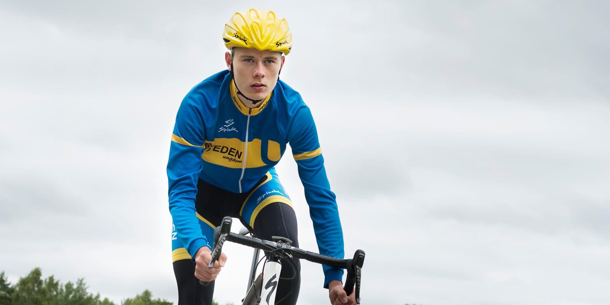 Prisas. Juniorlandslagscyklisten Andreas Andersson, Halmstad CK, är en av årets fyra Hallandsjunioren-stipendiater.