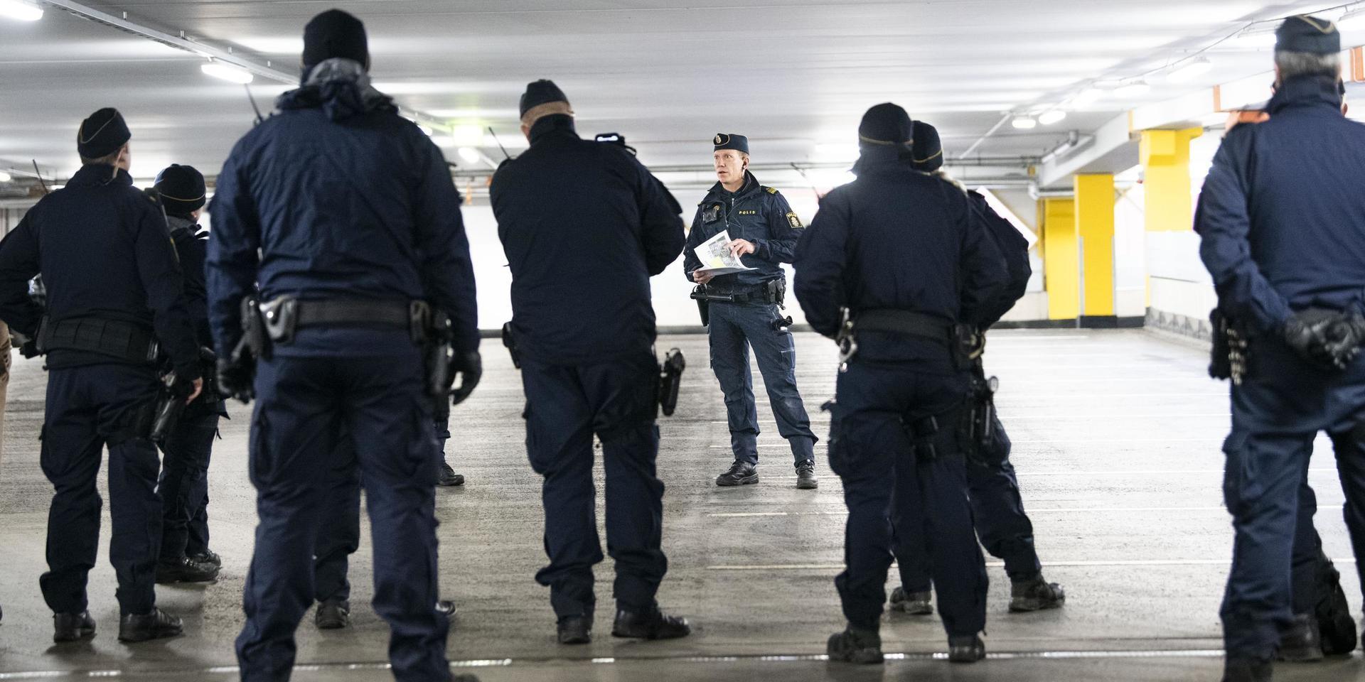 Polisen kraftsamlar och hårdsatsar på trygghet på Brogatan och i centrum.