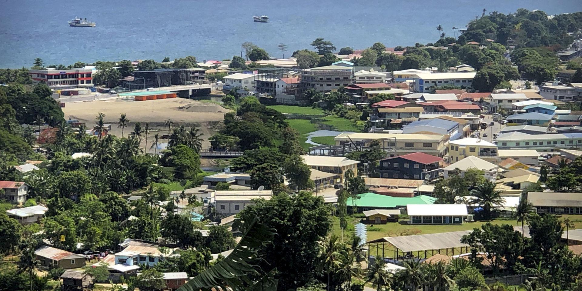 Fartyg för ankar utanför Salomonöarnas huvudstad Honiara. Arkivbild. 