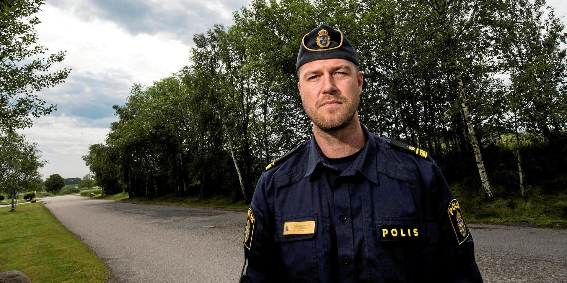 Anders Persson på polisen i Falkenberg om att lämna dödsbesked.
