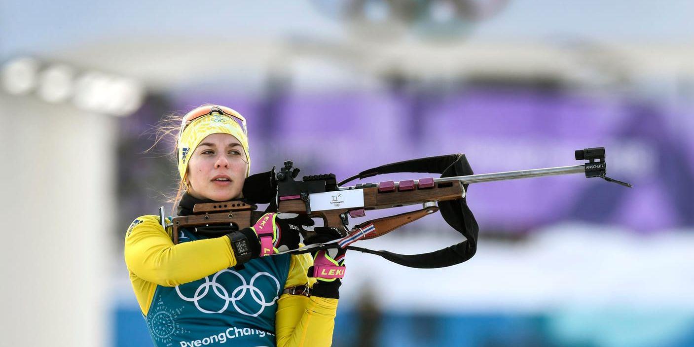 Skidskytten Anna Magnusson är förkyld och riskerar att missa onsdagens OS-distanslopp.