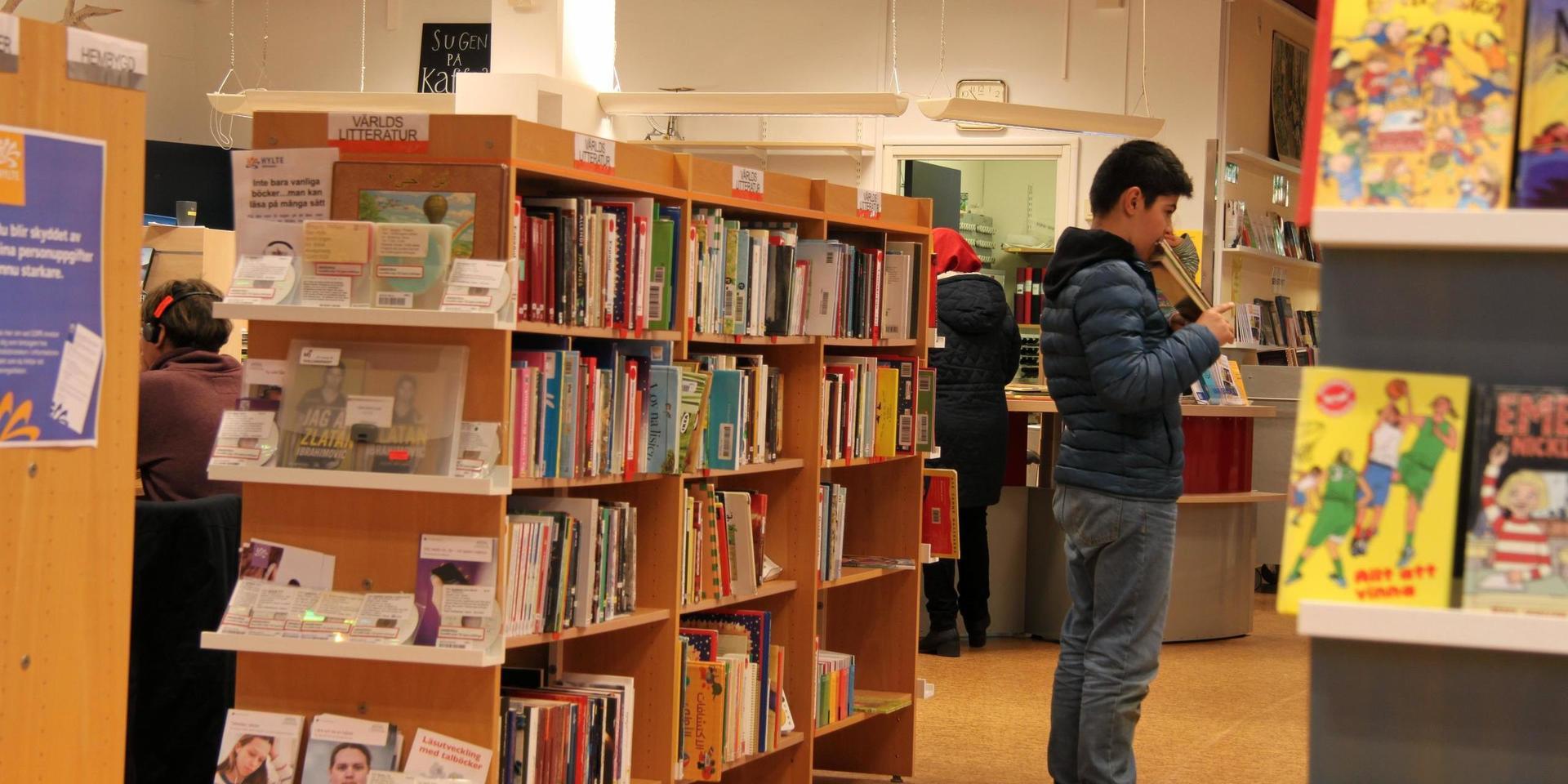 Nuvarande huvudbibliotek i Hyltebruk har 500 kvadratmeter som kan frigöras till kontorsyta för den kommunala administrationen.