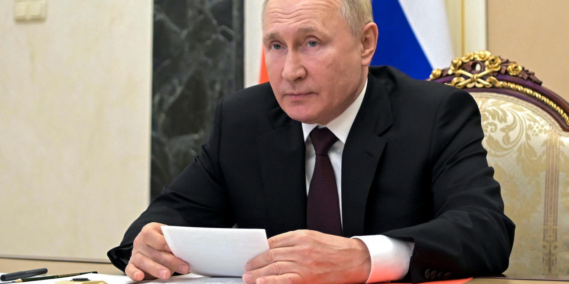Rysslands president Vladimir Putin är ett hot mot freden i Europa.