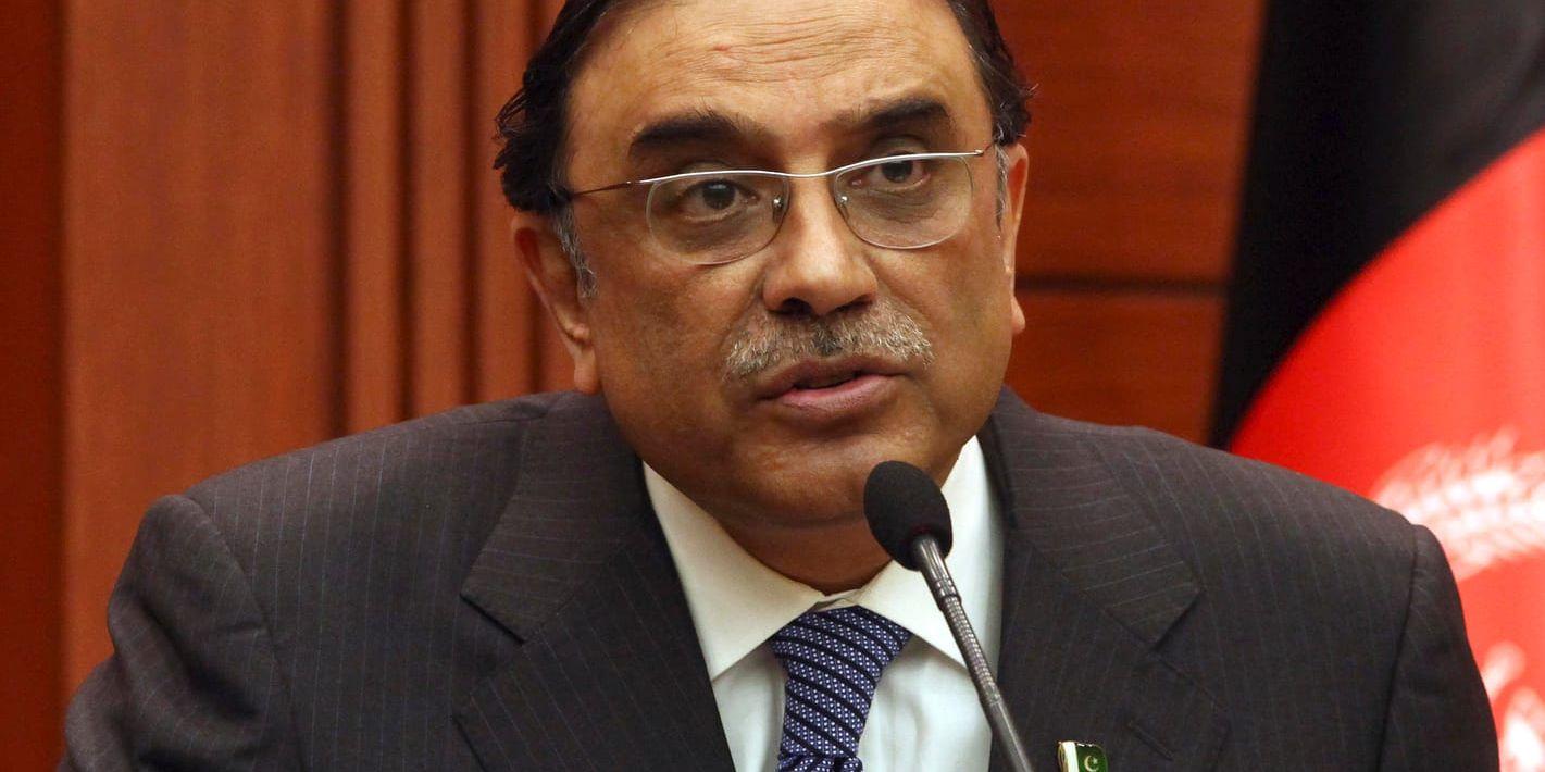 PPP:s Asif Ali Zardari menar att en korruptionsutredning mot honom är ett sätt att påverka valet. Arkivbild.