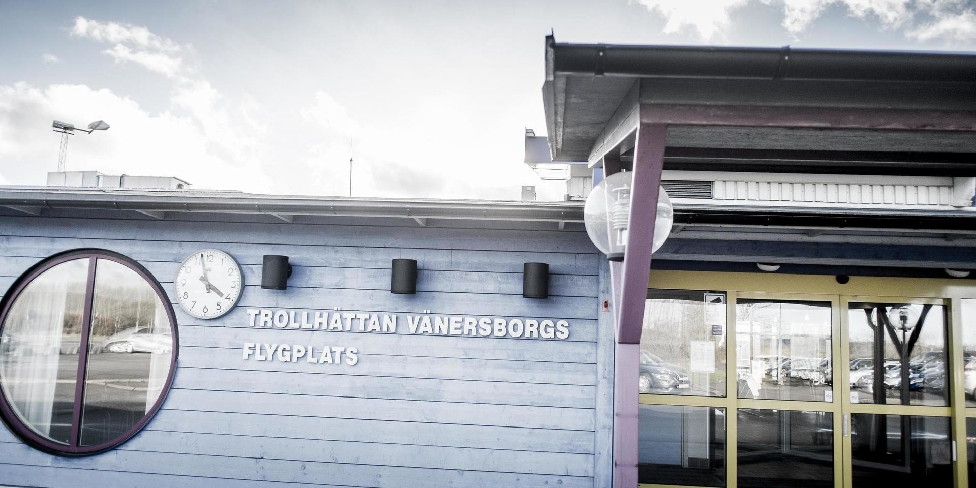 'Det är ju tufft just nu', konstaterar Paul Åkerlund (S), kommunstyrelseordförande i Trollhättan och ordförande i flygplatsstyrelsen för Trollhättan Vänersborgs flygplats. Arkivbild.