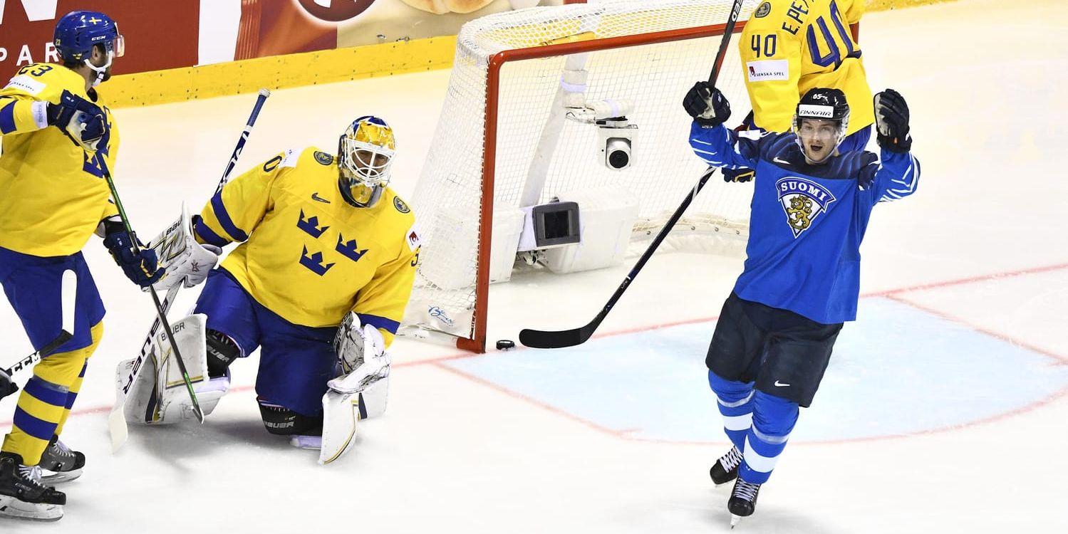 Sverige har gjort ett dåligt landslagsår, medan Finland gjort succé, konstaterar Ishockeyförbundets ordförande Anders Larsson. Arkivbild.