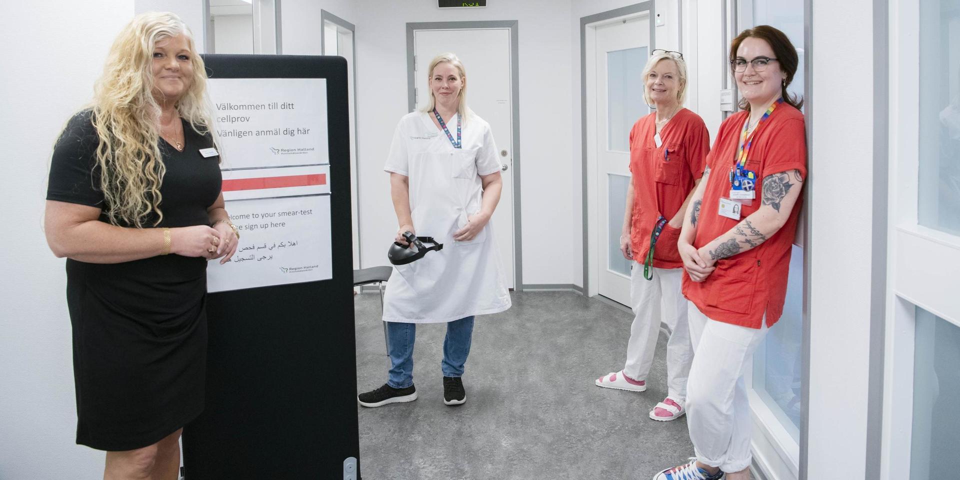 Nina Skantz, Jenny Ryttergard, Kersti Maasing och Josefine Gustafsson i den nya cellprovsavdelningen som öppnade i mars. Den har bidragit till att skapa trygghet för både patienter och medarbetare. 