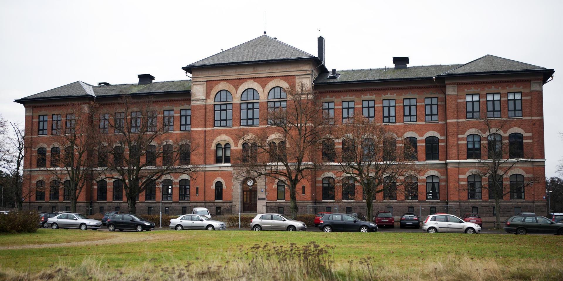 Örjanskolan i Halmstad används numera av Engelska skolan.