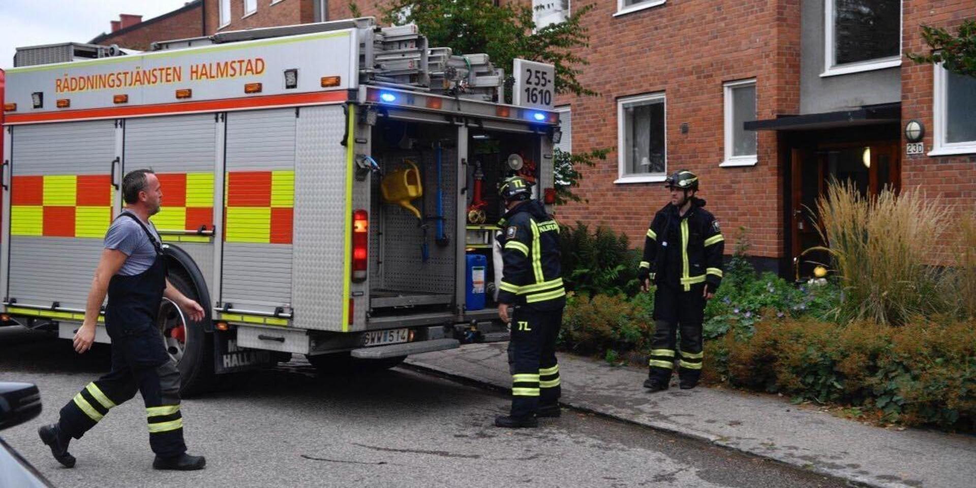 Räddningstjänsten larmades till ett lägenhetshus i Oskarström på onsdagen. Det visade sig handla om kraftig rökutveckling efter en torrkokning.
