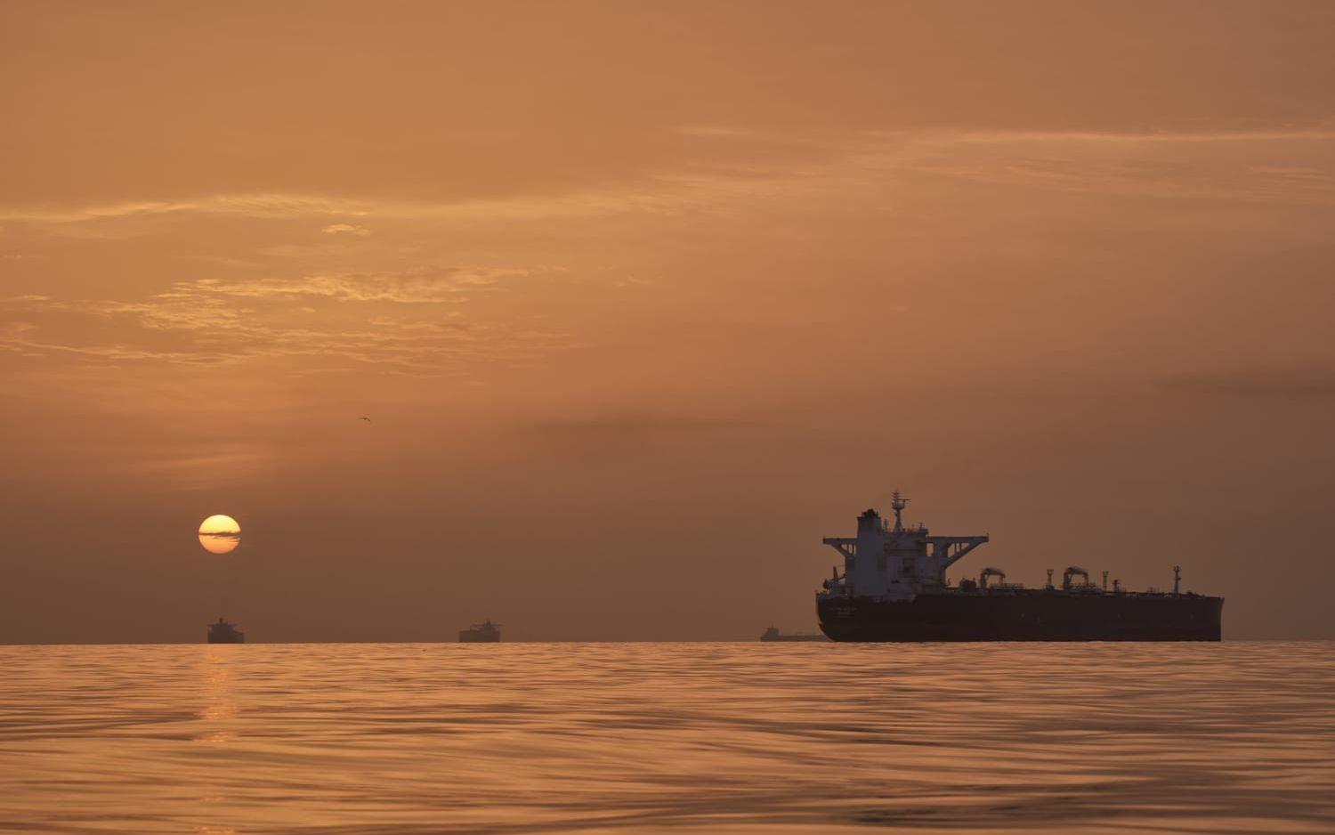 Lastfartyg utanför Irans kust under lördagen.