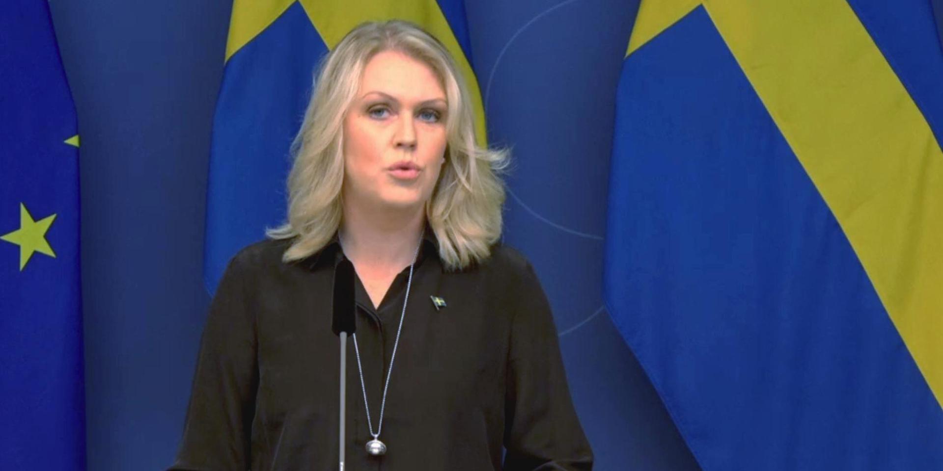 Socialminister Lena Hallengren på måndagens digitala pressträff.