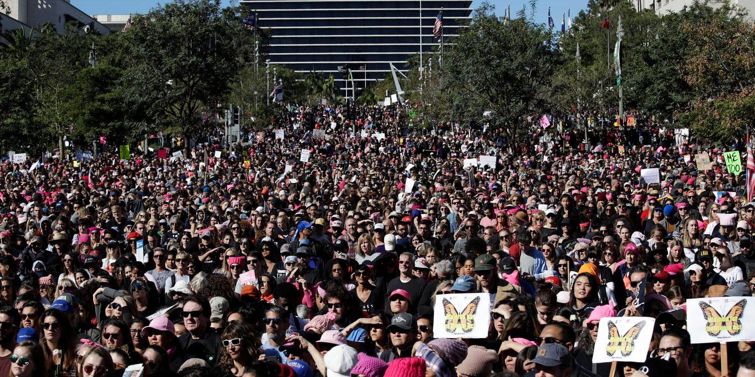 Cirka 600 000 personer demonstrerade mot Trump i Los Angeles i Kalifornien.