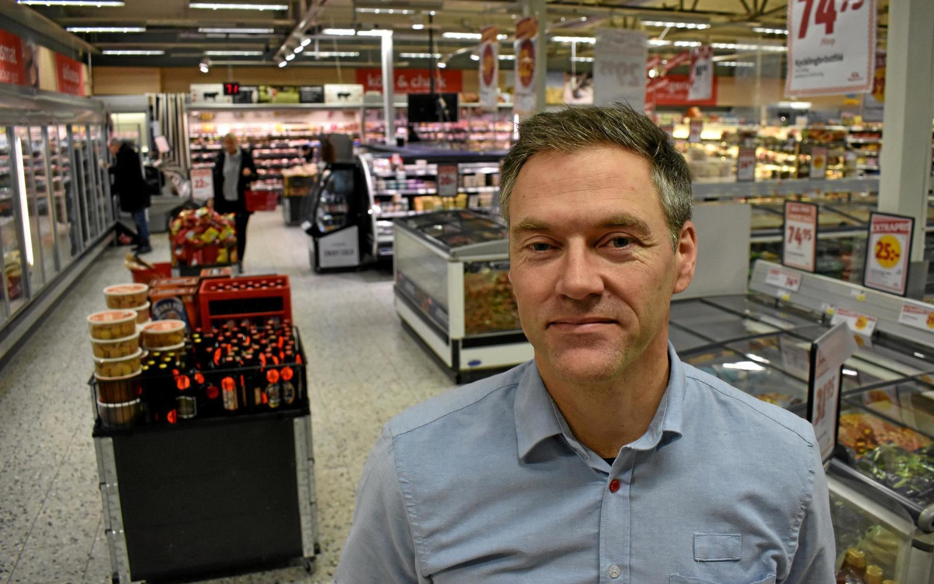 12 januari. Ica-handlaren Daniel Hallberg bygger ut sin matbutik i Hyltebruk. Senare under året får han och sambon Jennie Forsgren ta emot pris för ”Årets butik”.