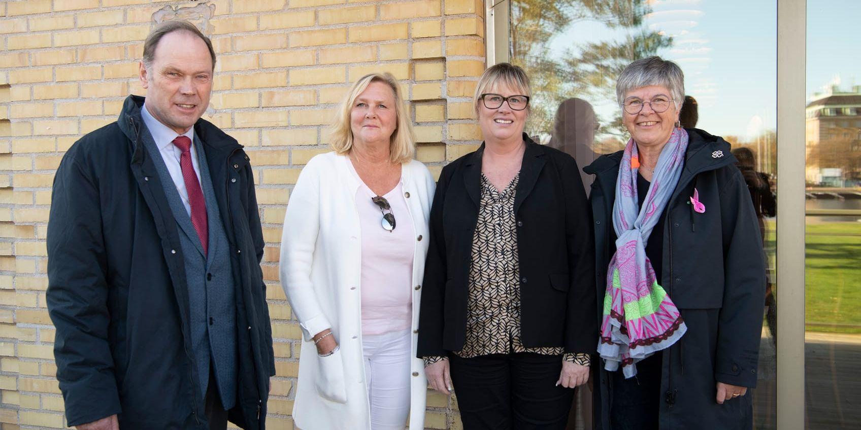 Alliansen i Halland fortsätter att styra i regionen – men i minoritet. Från vänster Lars Gustafsson (KD), Ann Molander (L), Mikaela Waltersson (M) och Helene Andersson (C).