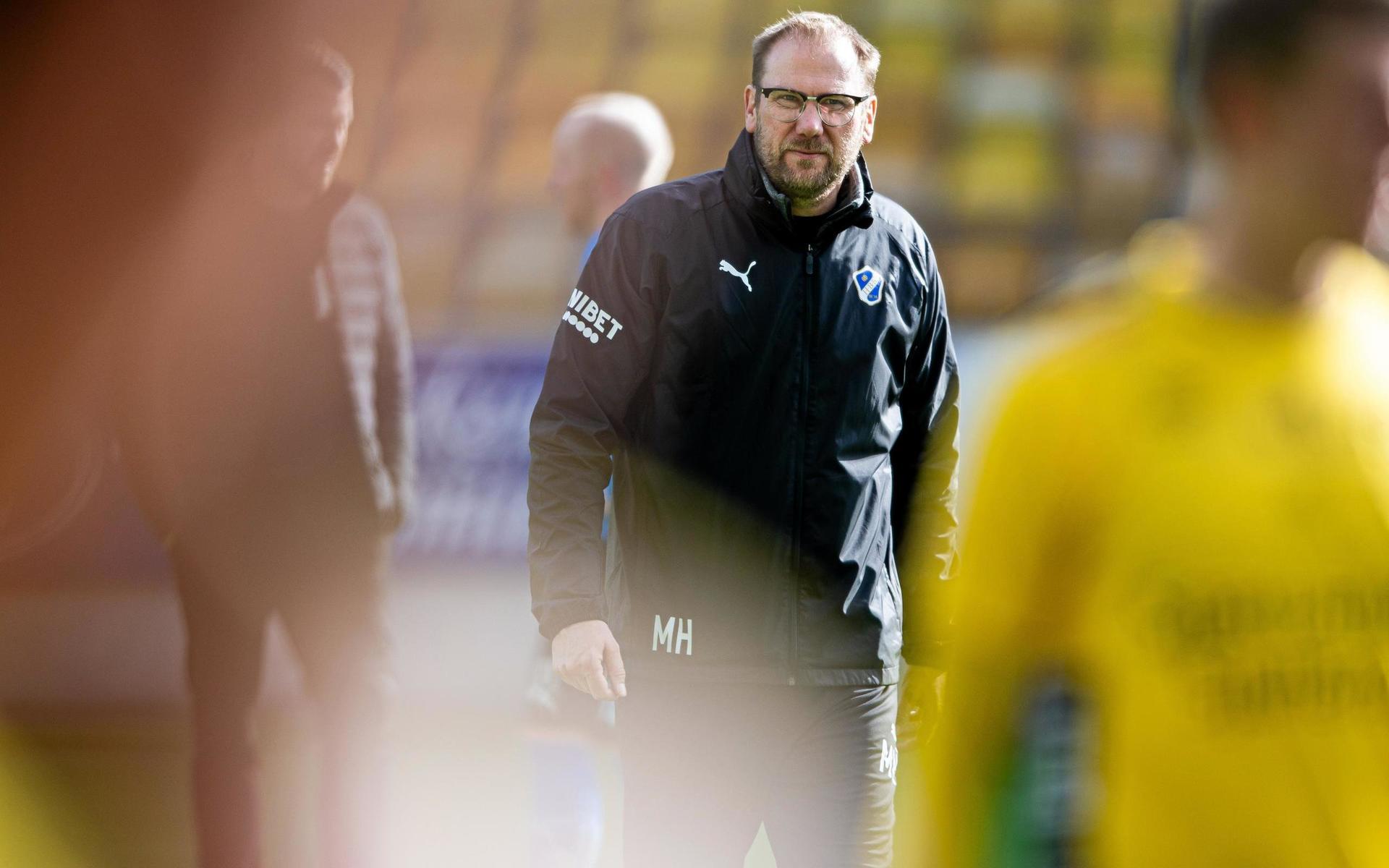 Nykomlingen HBK har fått en tuff start på säsongen, men tränaren Magnus Haglund hoppas vända trenden mot sitt tidigare lag Elfsborg. 