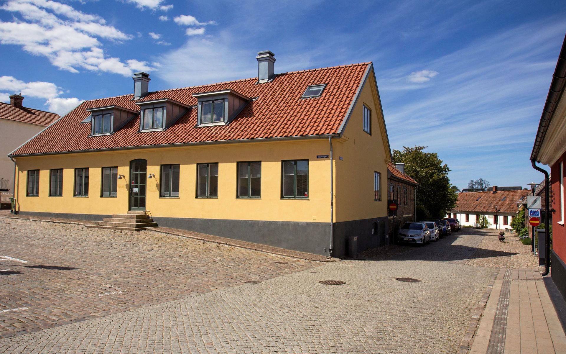 Den nya detaljplanen gäller för kvarteret Bocken 10, 11 och 12. Kvarteret ligger vid entrén från Hästtorget till pittoreska Gamleby.
