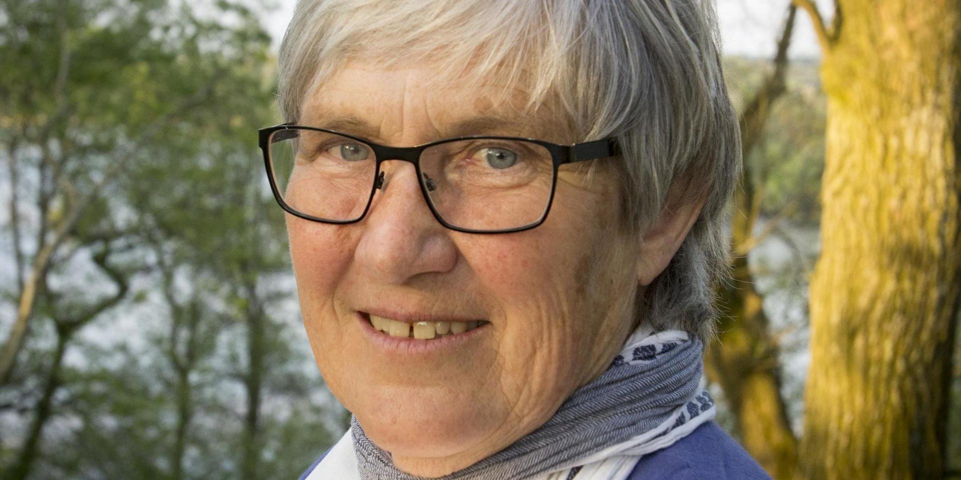 Margareta Lindgren (MP) är ersättare i miljö- och byggnadsnämnden. Hon har många kritiska frågor kring planförslaget i Skummeslövsstrand.