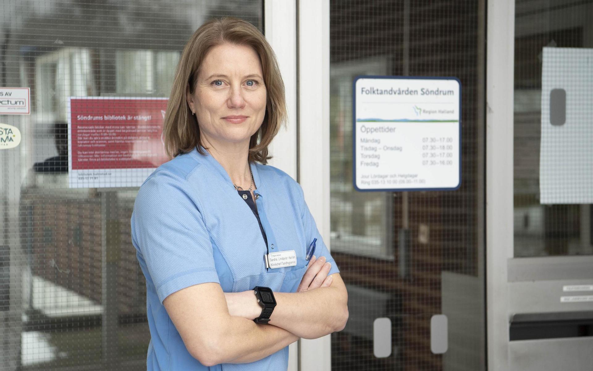 Sandra Lindqvist Karlén är chef för både folktandvården i Söndrum och i Getinge. Båda klinikerna sticker ut genom att inte har några köer. ”Först och främst så har vi personal på plats och har fått behålla dem. Det är en stor faktor”, säger hon.