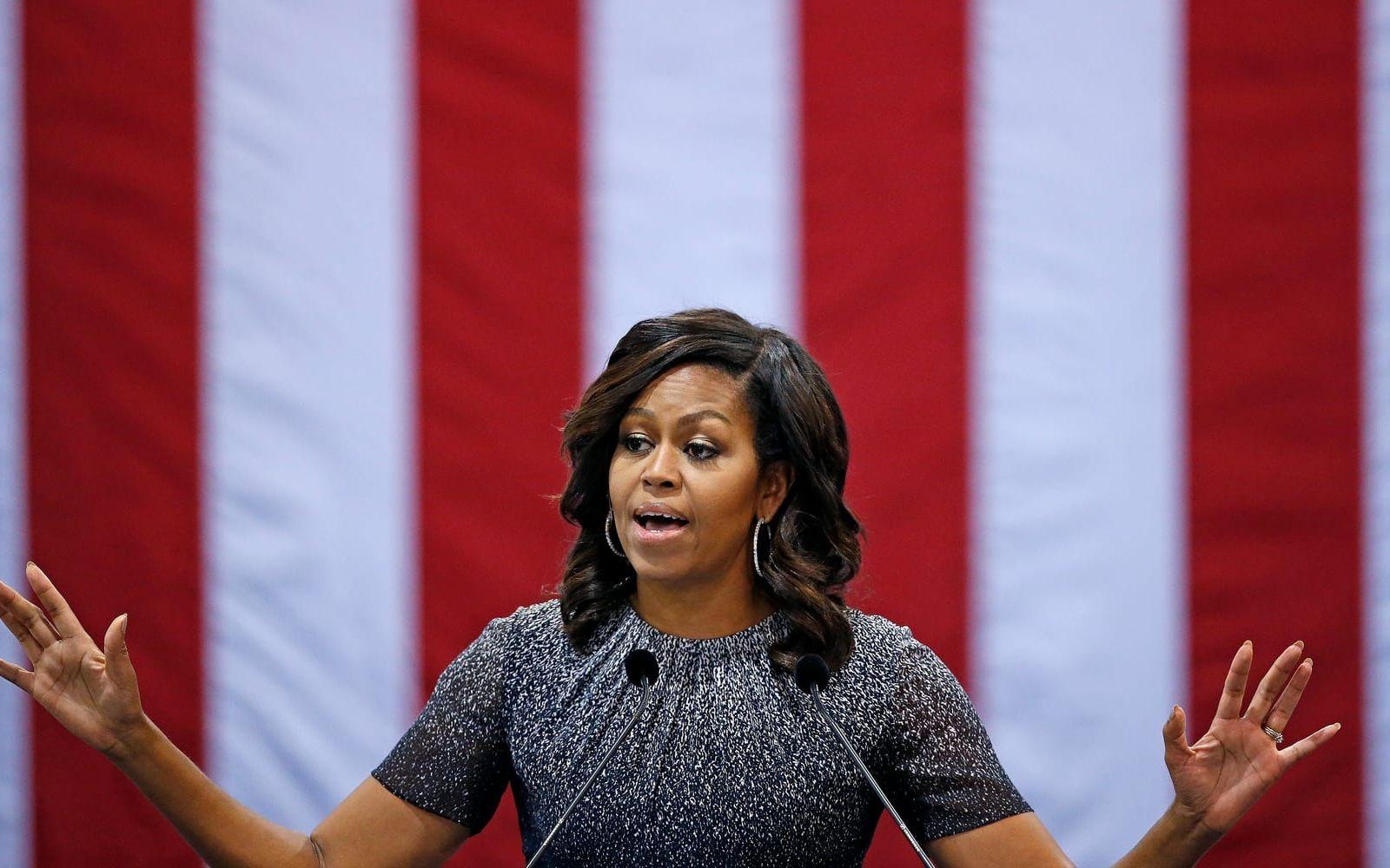 Michelle Obama har beskrivits som en politisk sensation och blivit framröstad som de mest populära presidentfrun någonsin. Foto: TT