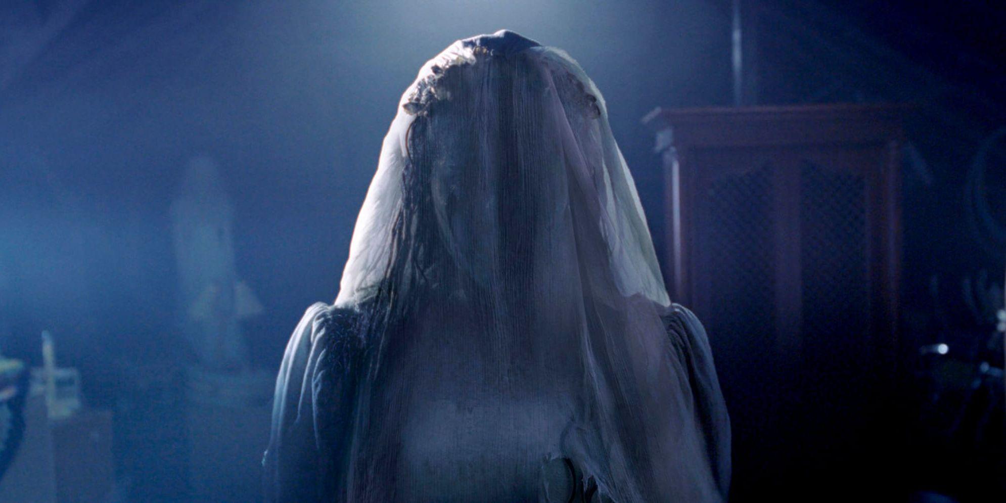 Marisol Ramirez spelar hämndlystet spöke i "The curse of la Llorona". Pressbild.