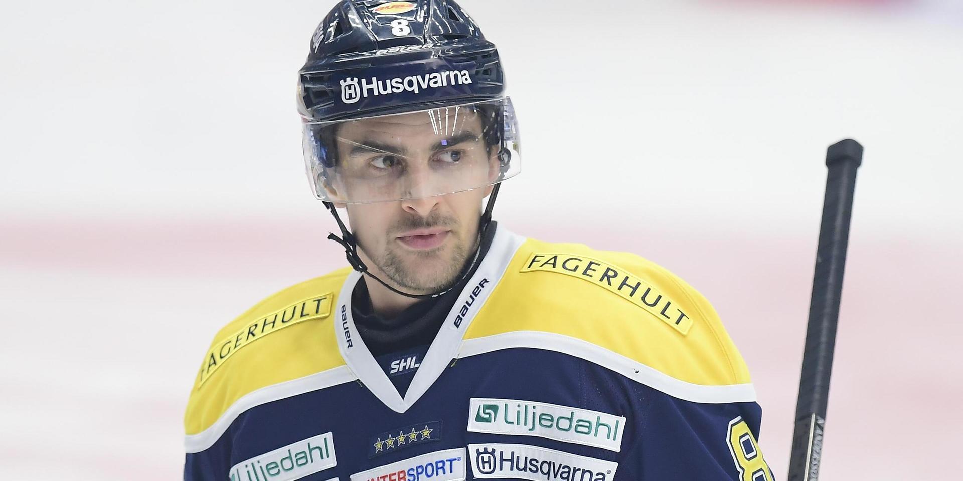 Nils Andersson lägger av med ishockeyn. Arkivbild.
