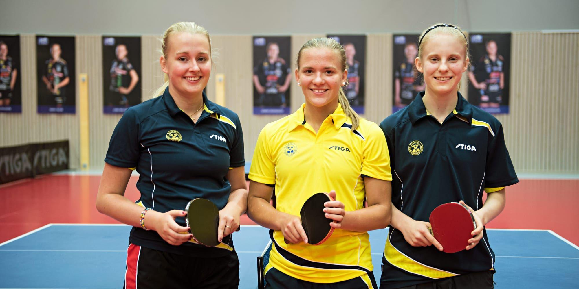 Kroatien nästa. Från vänster Malin Nilsson, Erika Fronth och Jennie Edvinsson representerar Halmstad BTK i ungdoms-EM i Zagreb 8–17 juli.