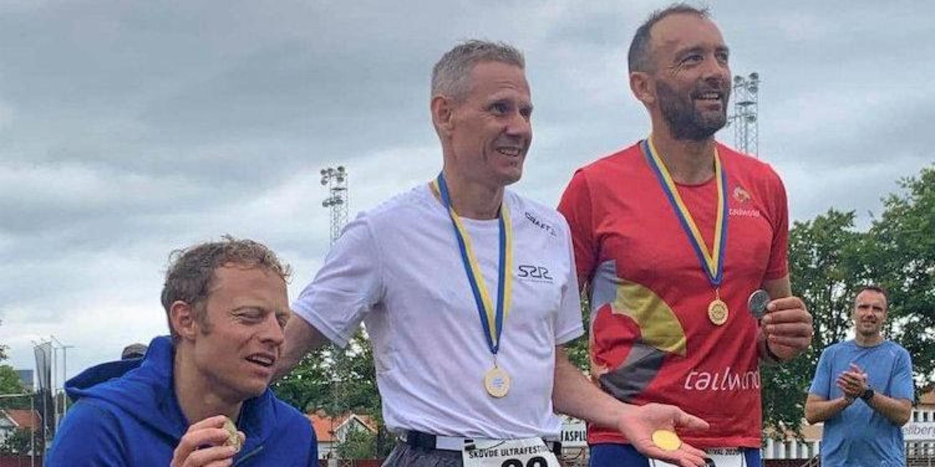 Martin Scharp blev i helgen riksmästare i ultralöpning i Skövde efter 246 avklarade kilometer. 
