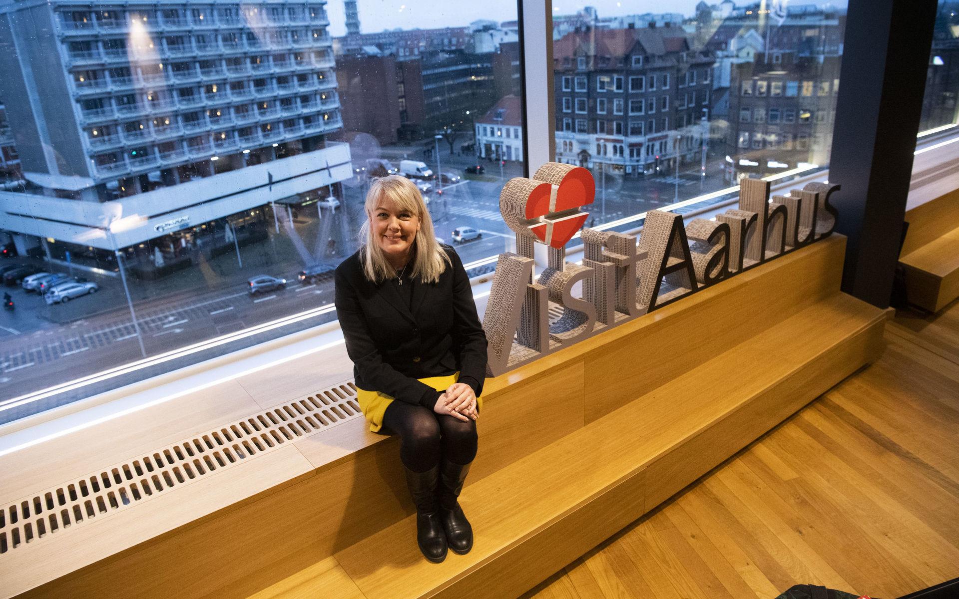 Pia Lange Christensen är vd för destinationsbolaget Visit Aarhus och fullkomligt sprudlar av entusiasm inför den nya färjeförbindelsen: ”Vi känner det som att vi ska få nya grannar och det är så spännande!”, säger hon. 