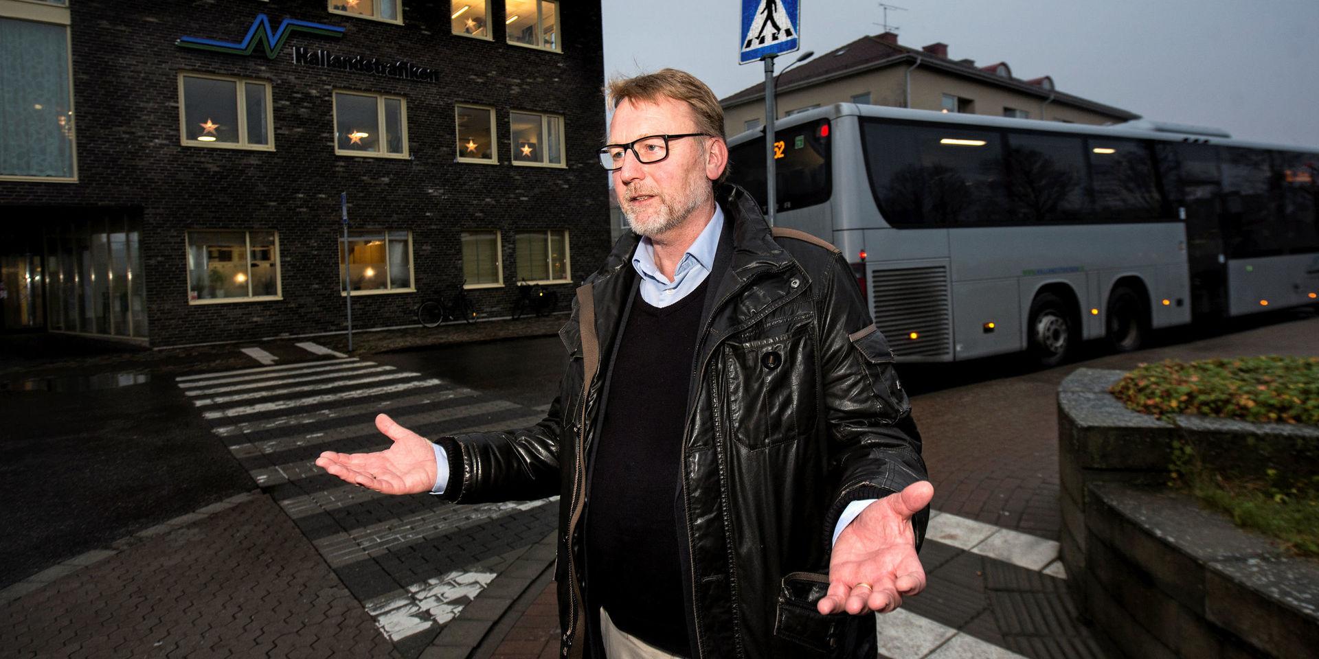 Peter Gyllander, presschef på Hallandstrafiken, säger att det kommer bli en krånglig helg att åka tåg i Halland när Trafikverket genomför två stora arbeten i länet samma helg.