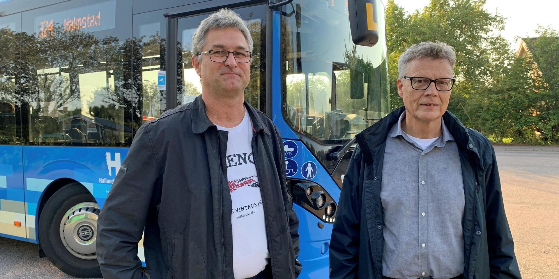 Jörgen Svensson och Göran Nilsson i Trönninge samhällsförening har varit något av förkämpar i striden för att ge Trönningeborna mer rättvisa biljettpriser. ”Det har tagit väldigt lång tid, men nu gläds vi”, säger de.