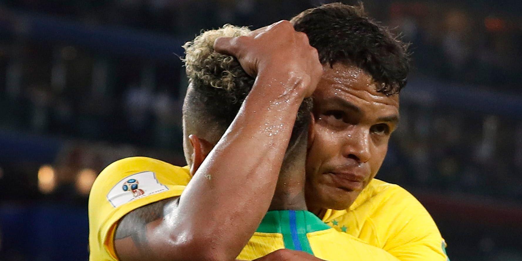 Thiago Silva kramar om sin lands- och klubblagskamrat Neymar. Silva tror att Neymar kan få en riktigt trevlig eftermiddag mot Mexiko.