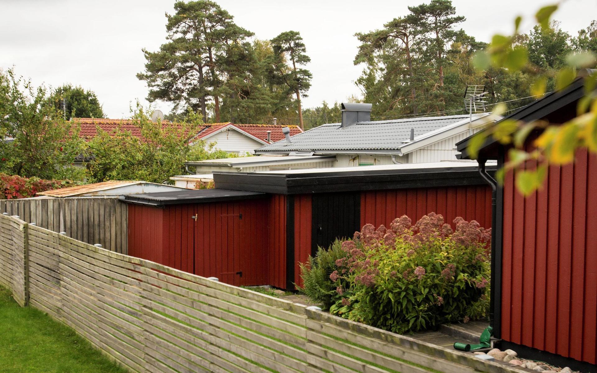 Ägarna bakom Åmot fastigheter AB vet inte hur stort intresset är för att köpa loss arrendetomterna i norra Mellbystrand.