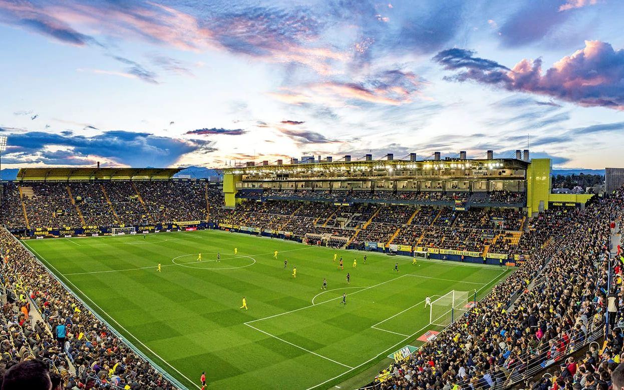Spanska topplaget Villarreals hemmaarena El Madrigal tar 25 000 åskådare.