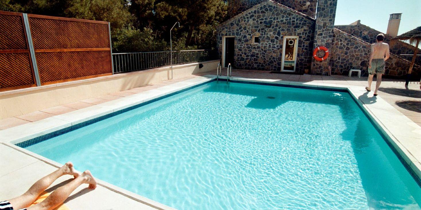 Kan bli dyrt. Intresset för att installera en pool har svalnat bland Halmstadborna. De som vill fylla poolen med dricksvatten kan beställa detta från grannkommuner, men det kan bli en dyr historia.
