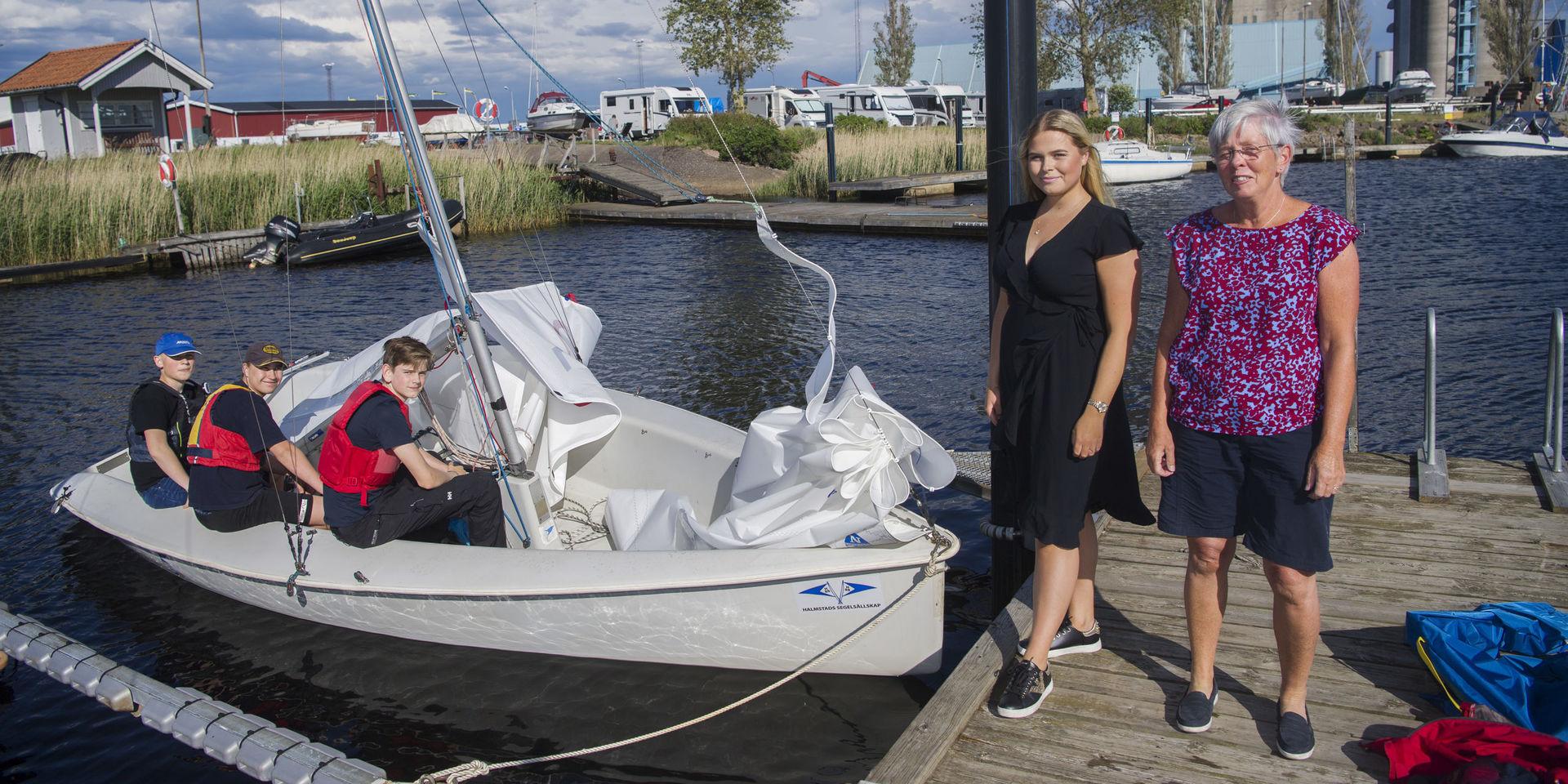 Ci Eriksson, ansvarig för seglarskolan, och Marie Karlsson, ordförande i Halmstad Segelsällskap, försöker se det positiva i coronavirusets spår. 