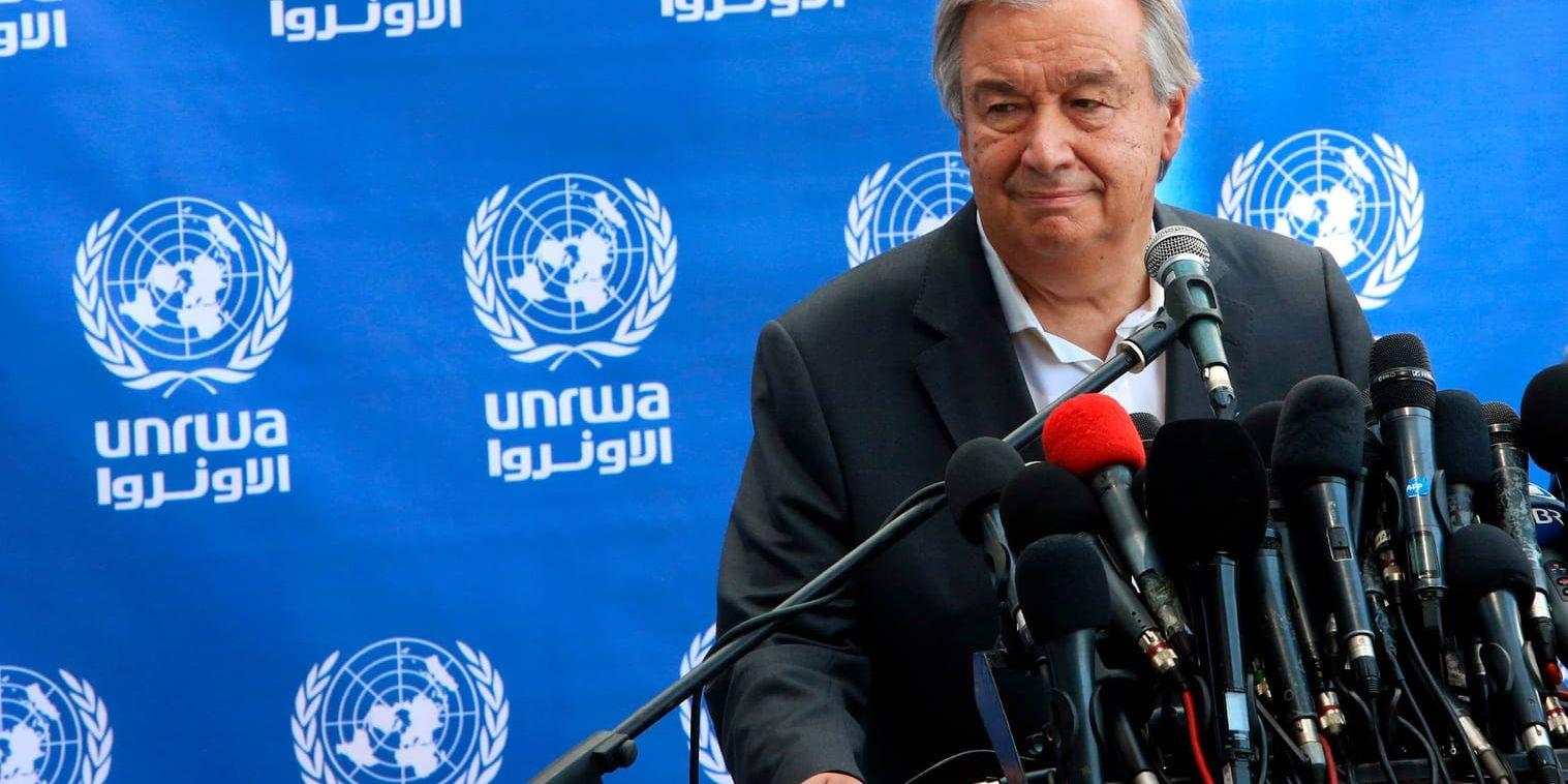 FN-chefen António Guterres på en presskonferens vid besöket i Gaza där han meddelade att blockaden borde lyftas.