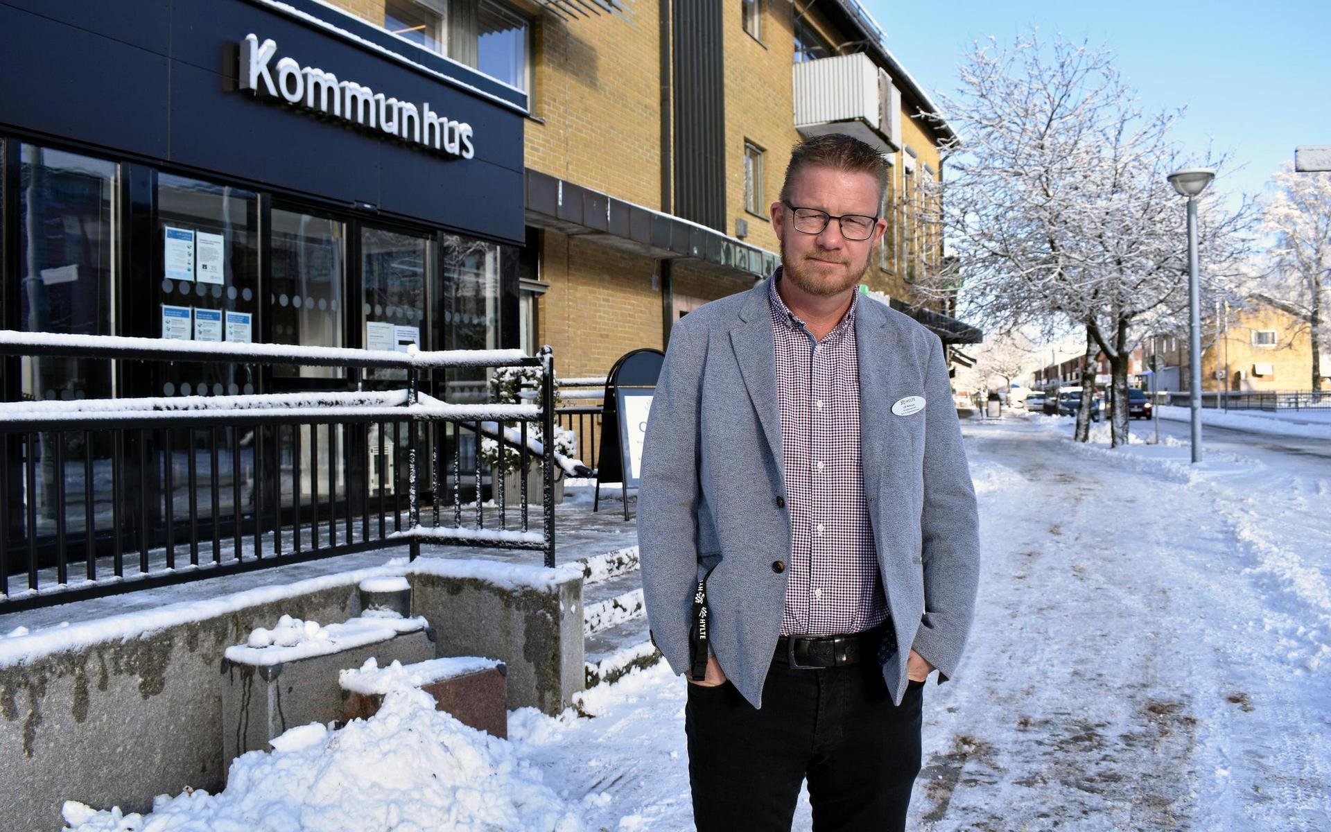 Ulf Nilsson, skolchef i Hylte kommun, berättar att kommunen självklart kommer följa rekommendationen.