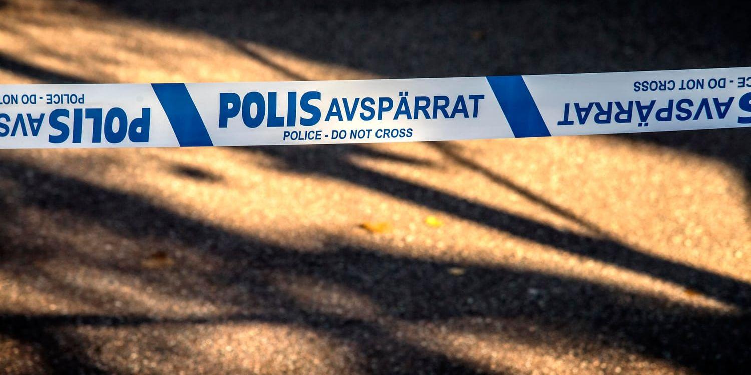 En man och en kvinna har anhållits som misstänkta för vållande till annans död sedan ett barn i Laholm hittats dött. Arkivbild.