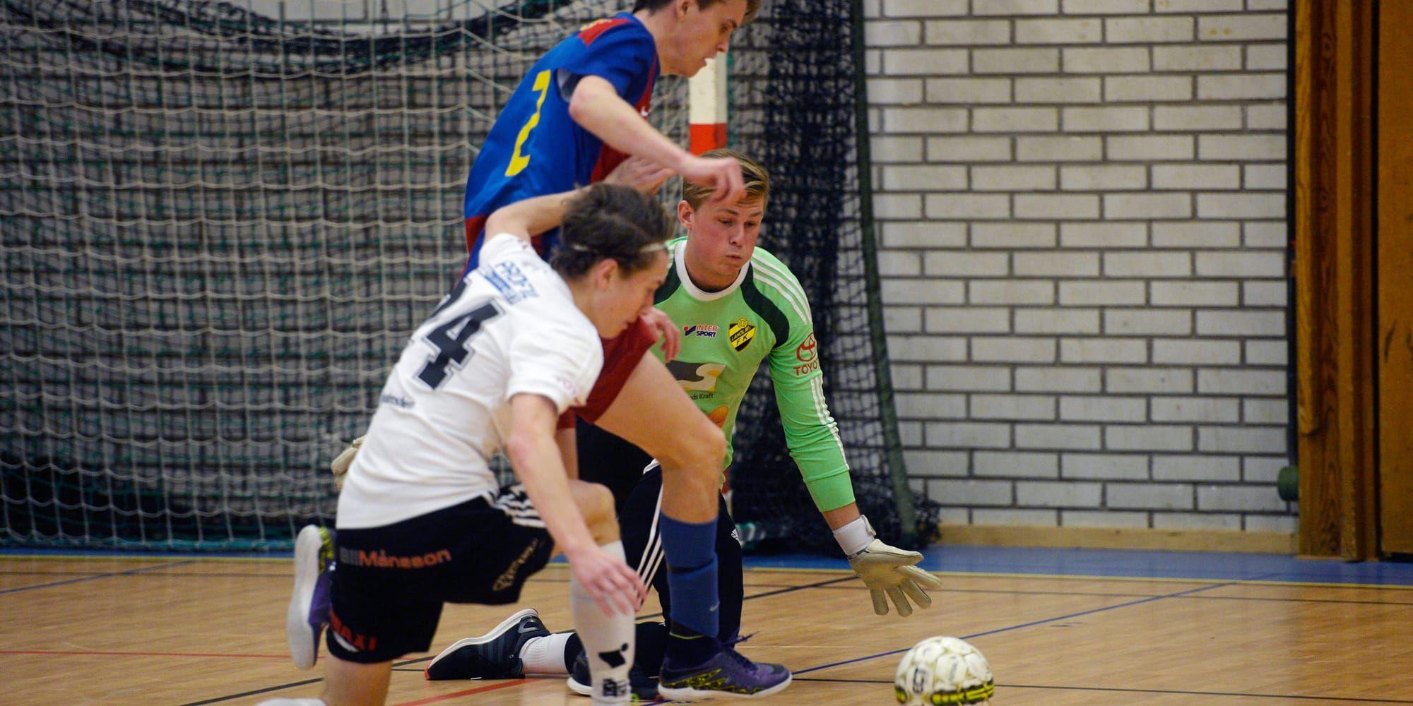 Innesport. Det finns över 150 000 registrerade futsalspelare i Sverige. I vinter startar det första seriespelet på distriktsnivå i Halland.