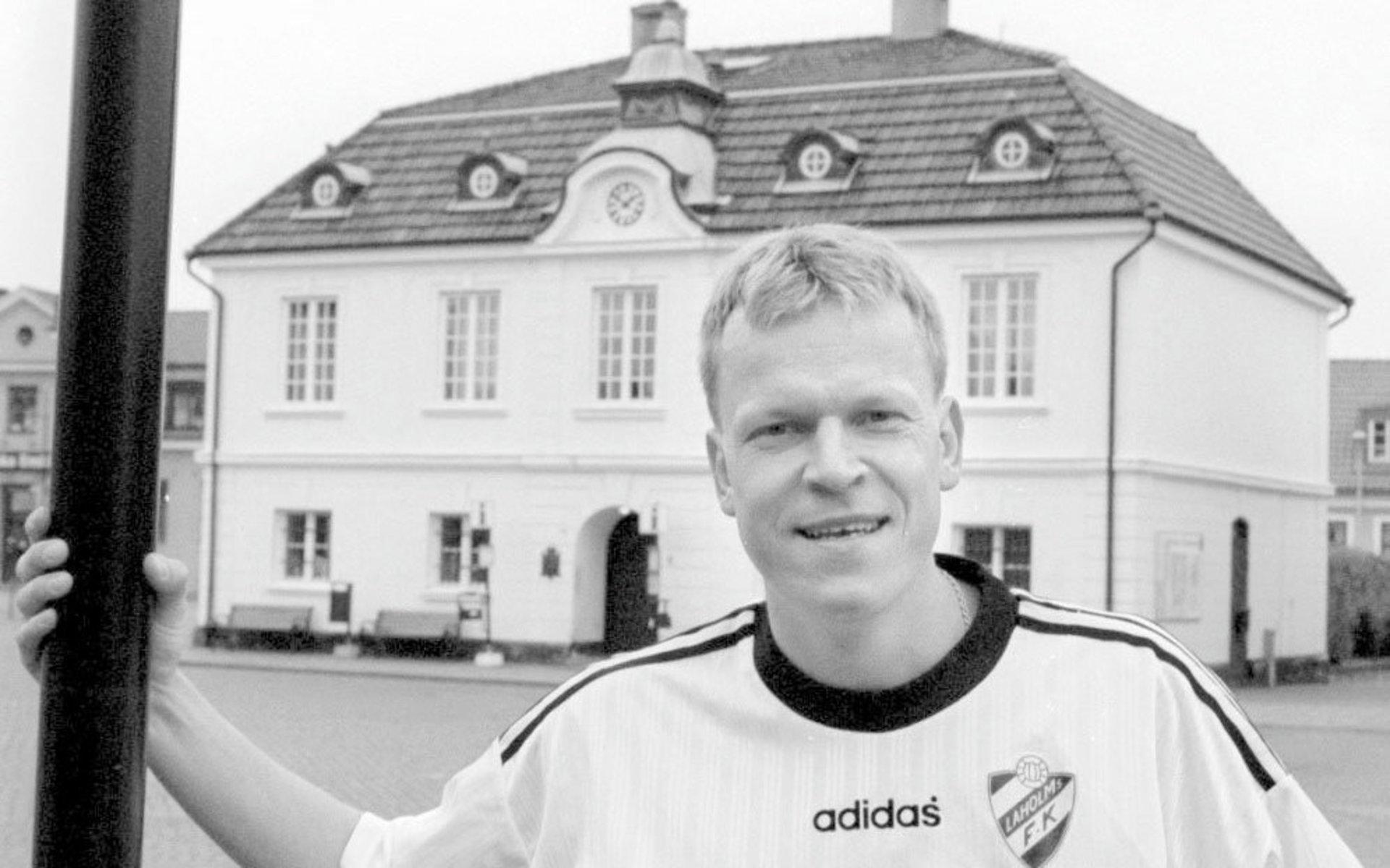 I sex år (1993–1999) var Janne Andersson huvudtränare för Laholms FK.
