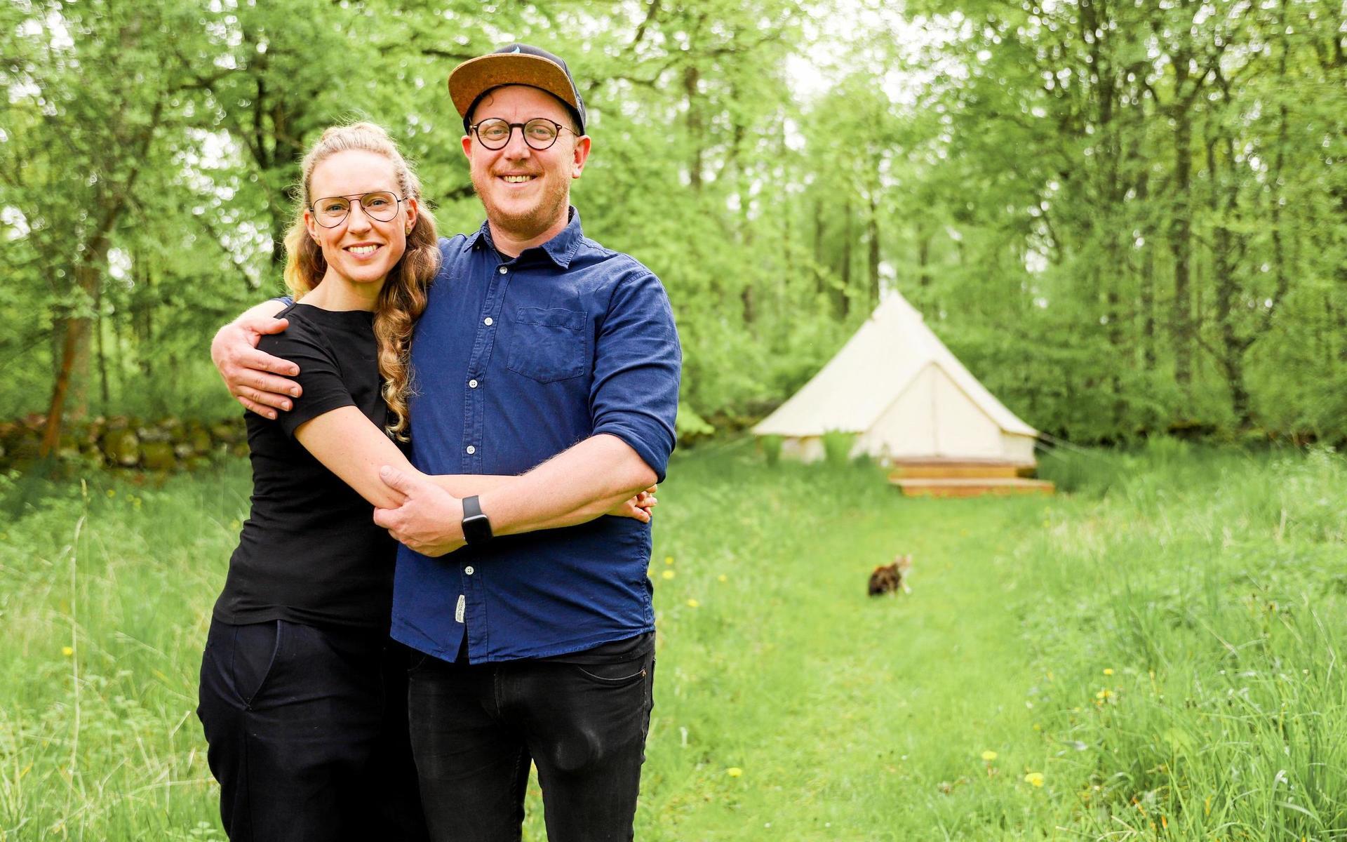 Helena Bengtsson och Jonas Eliasson trivs med livet tillsammmans. 