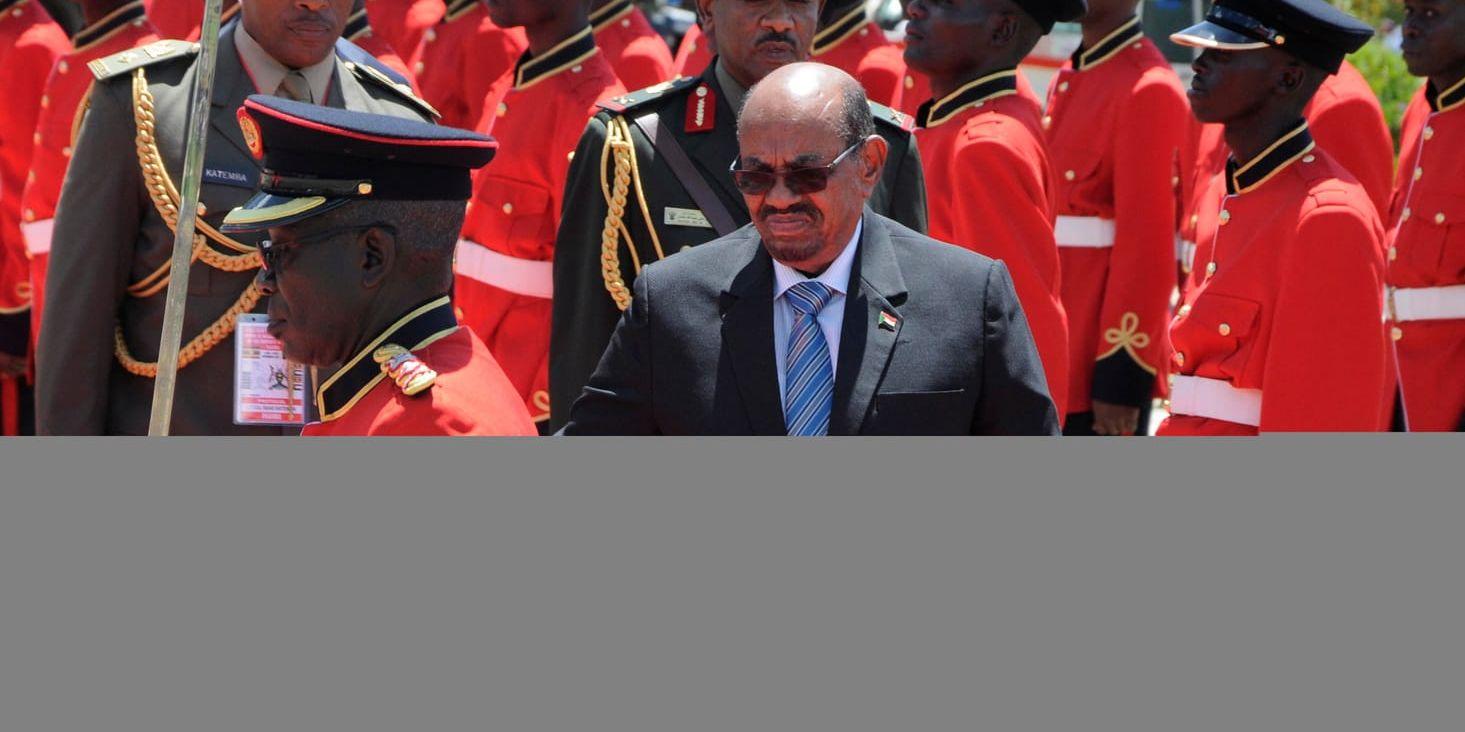 Omar al-Bashir under ett besök i Uganda tidigare i november. Arkivbild.