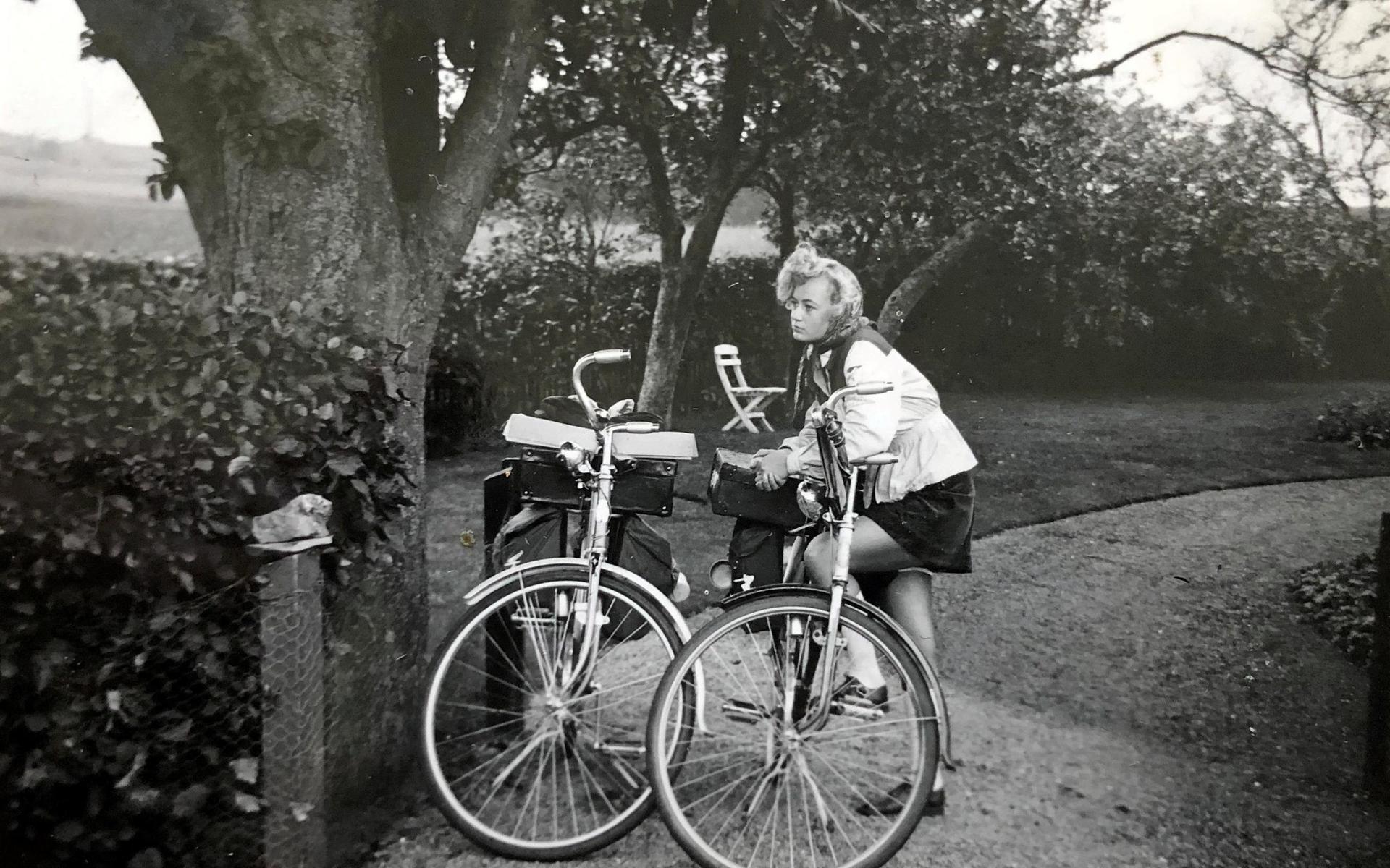 Sonja och Bertil gjorde som unga många cykelutflykter, bland annat till Mölle i Skåne.