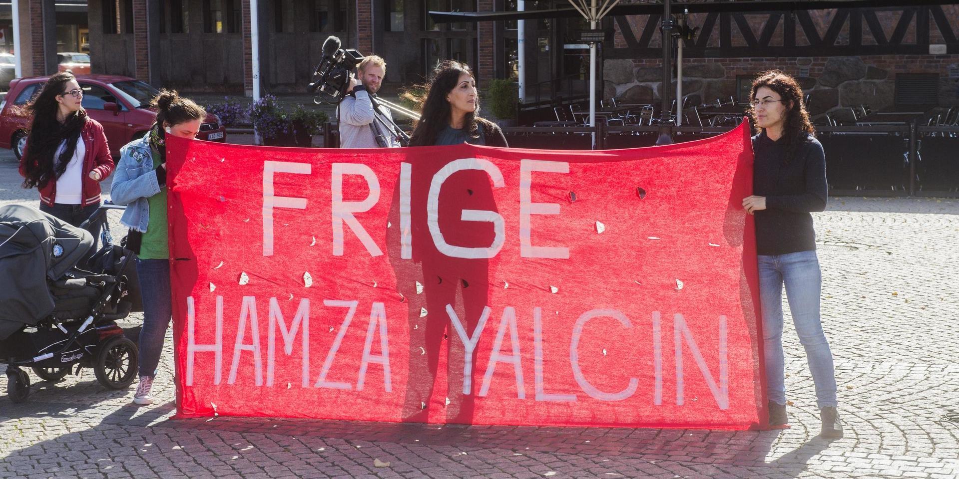 Svensk-turkisk journalist hotades av livstids fängelse