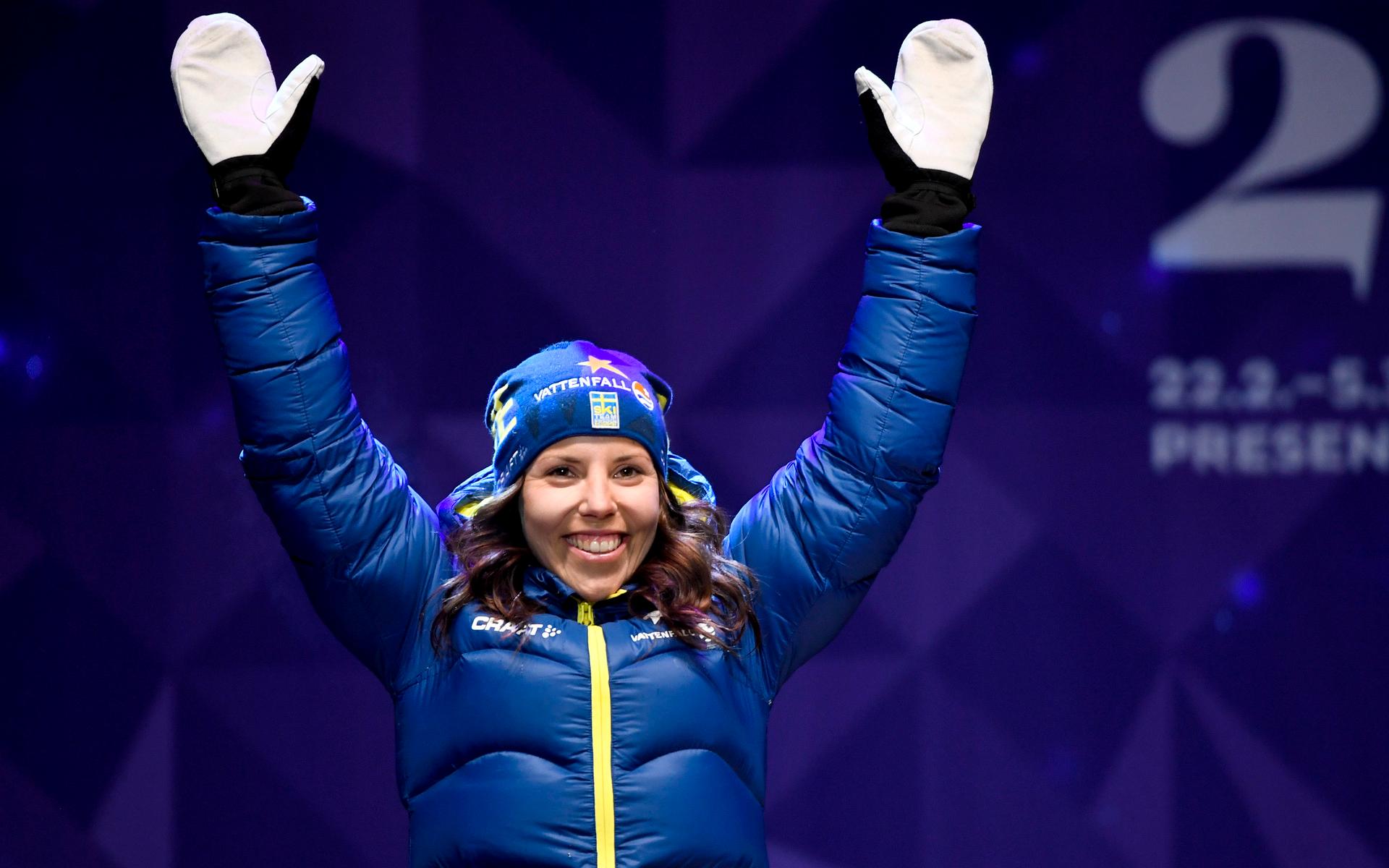 Charlotte Kalla meddelade på tisdagen att hon 34 år gammal väljer att avsluta sin skidkarriär. Under årens lopp har det regnat in guld-, silver och bronsmedaljer både i internationella och nationella tävlingar. 