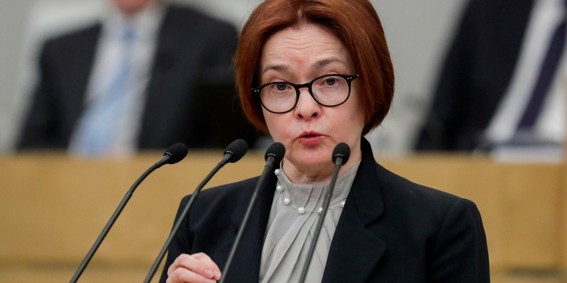 Rysslands centralbankschef Elvira Nabiullina uppges vara på väg att mjuka upp ryska kapitalkontroller. Arkivbild