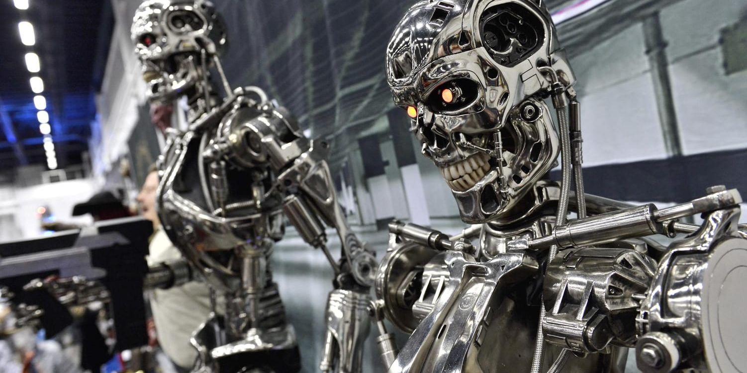 Bilden visar robotar från filmen "Terminator". Men autonoma vapen likt dessa kommer inte att få användas i framtidens krig, enligt Daniel Nord från utrikesdepartementet, som representerar Sverige på FN-mötet som ska diskutera frågan.