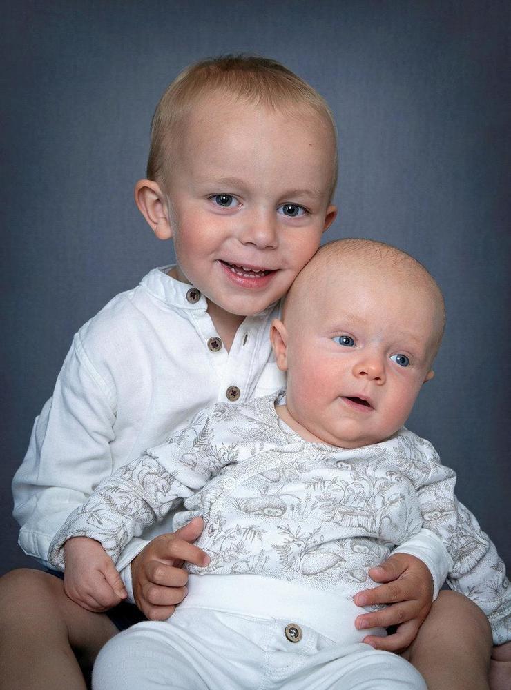 Evelina och Simon Jensen, Halmstad fick den 12 mars en pojke som heter Alexander. Han vägde 2810 g och var 49 cm lång. Storebror heter Melvin.