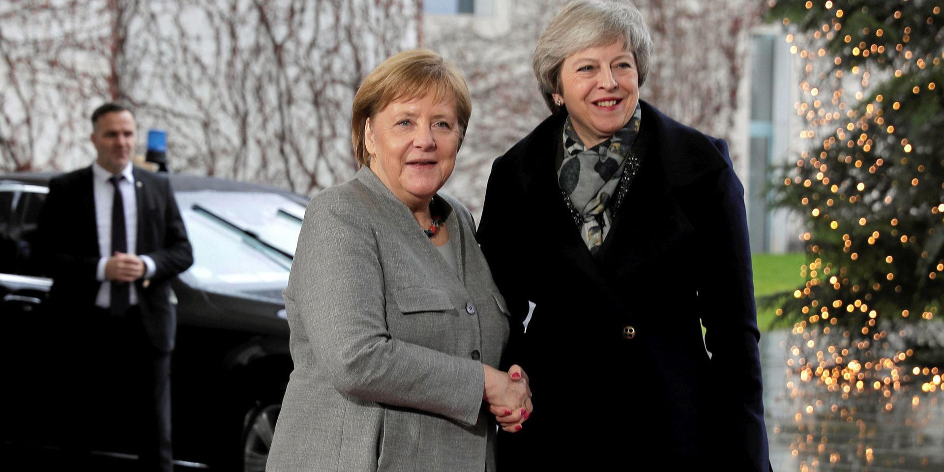 På tisdagen gjorde Theresa May en blixtvisit hos bland annat Tysklands förbundskansler Angela Merkel.