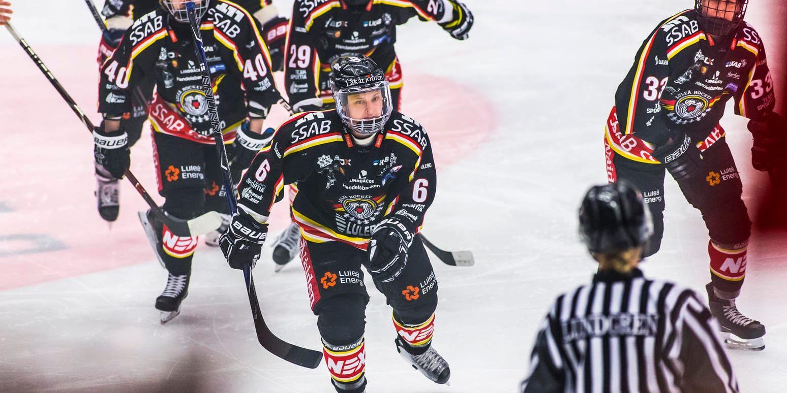 Luleås Jenni Hiirikoski gjorde ett av målen i 5–3-segern hemma mot HV71 i SDHL. Arkivbild.